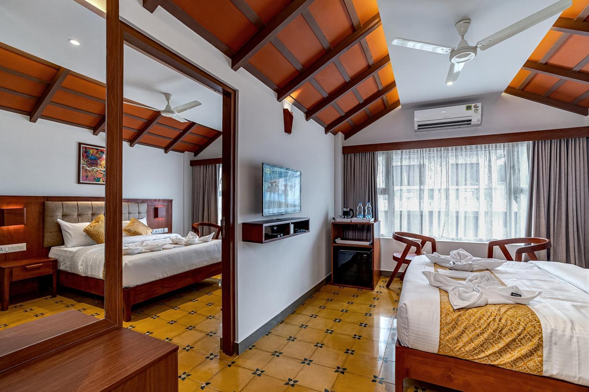 Palcastle Regency Hotel ปาลักกัด ภายนอก รูปภาพ