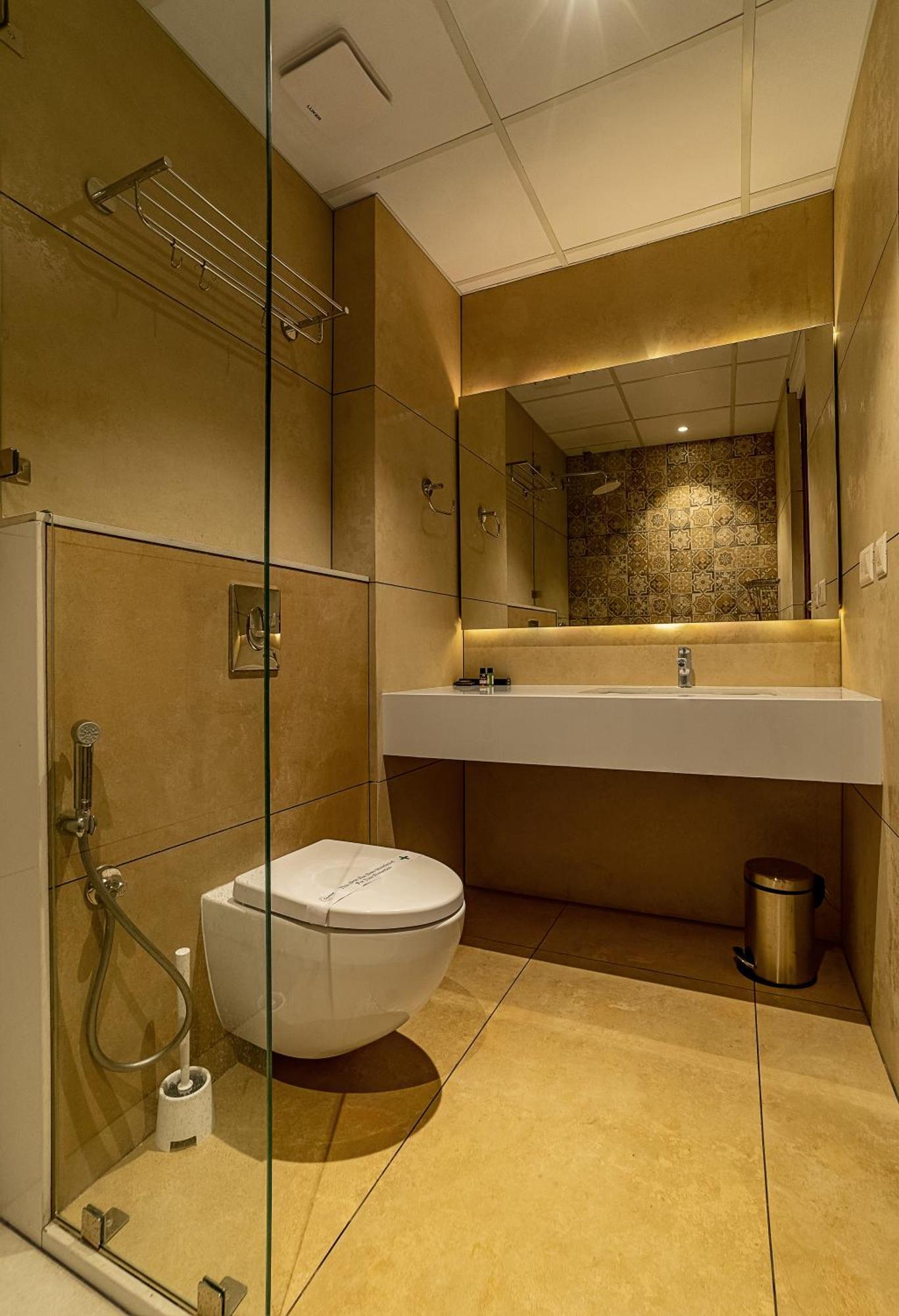 Palcastle Regency Hotel ปาลักกัด ภายนอก รูปภาพ
