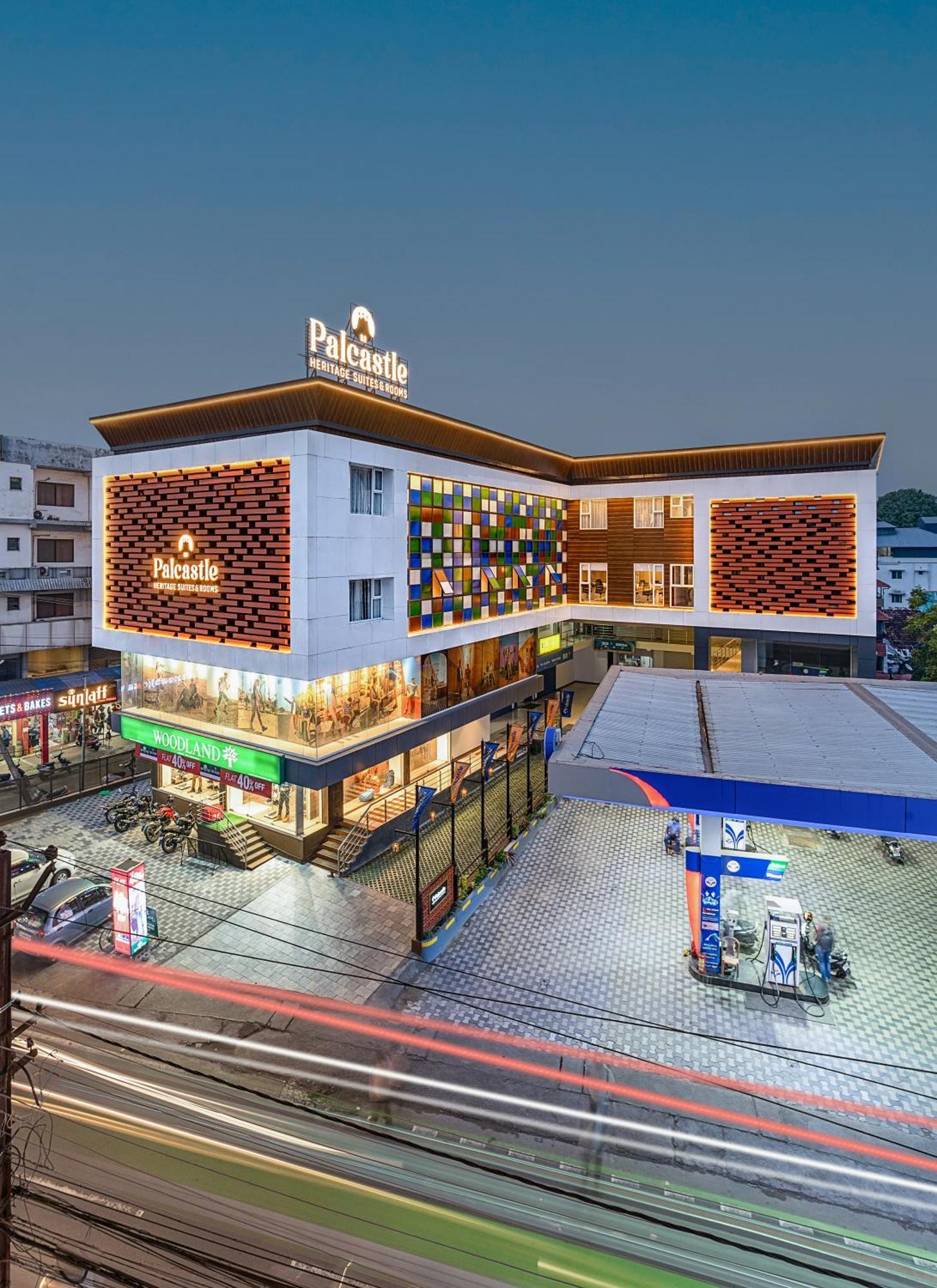 Palcastle Regency Hotel ปาลักกัด ภายนอก รูปภาพ